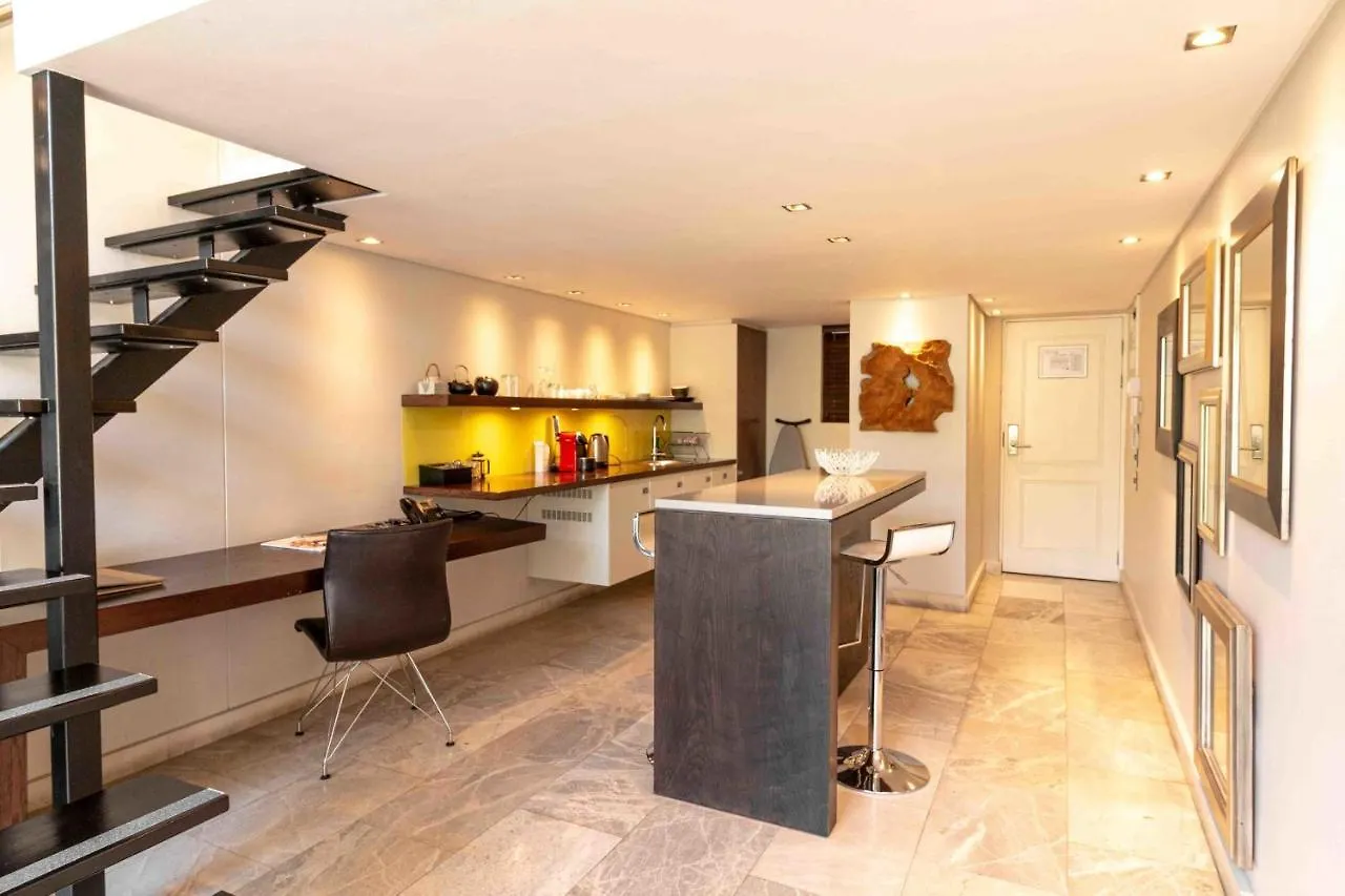 Hippo Boutique Hotel Cape Town 4*,